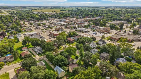 $675,000 | 204 East Court Street, Elkhorn, WI 53121