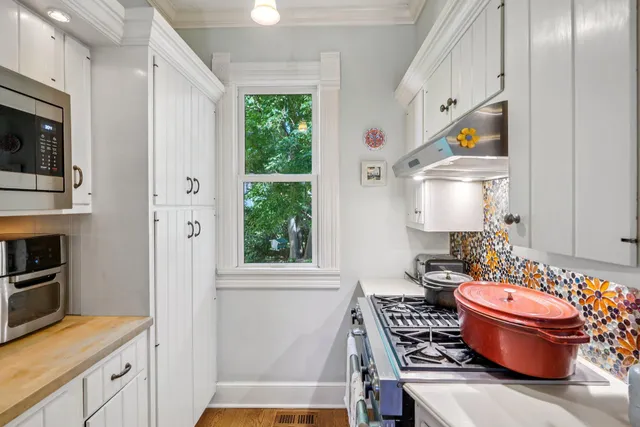 $675,000 | 204 East Court Street, Elkhorn, WI 53121