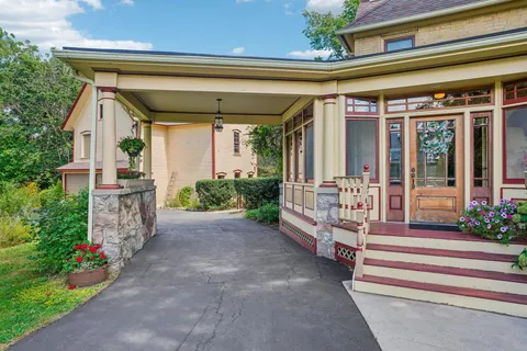 $675,000 | 204 East Court Street, Elkhorn, WI 53121