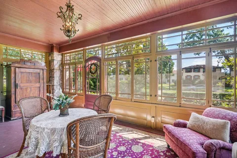 $675,000 | 204 East Court Street, Elkhorn, WI 53121