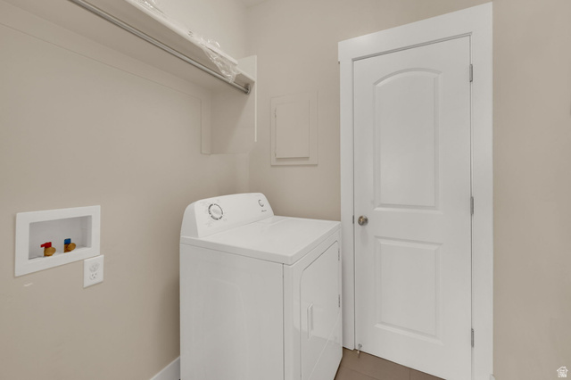 1823 North Crest Road Saratoga Springs, UT 84045 - Photo 17 of 18 Laundry room featuring washer / dryer