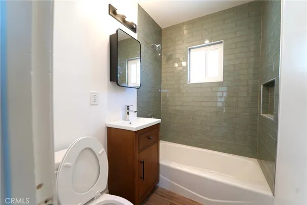 $4,500 | 2008 Junipero Avenue, Signal Hill, CA 90755