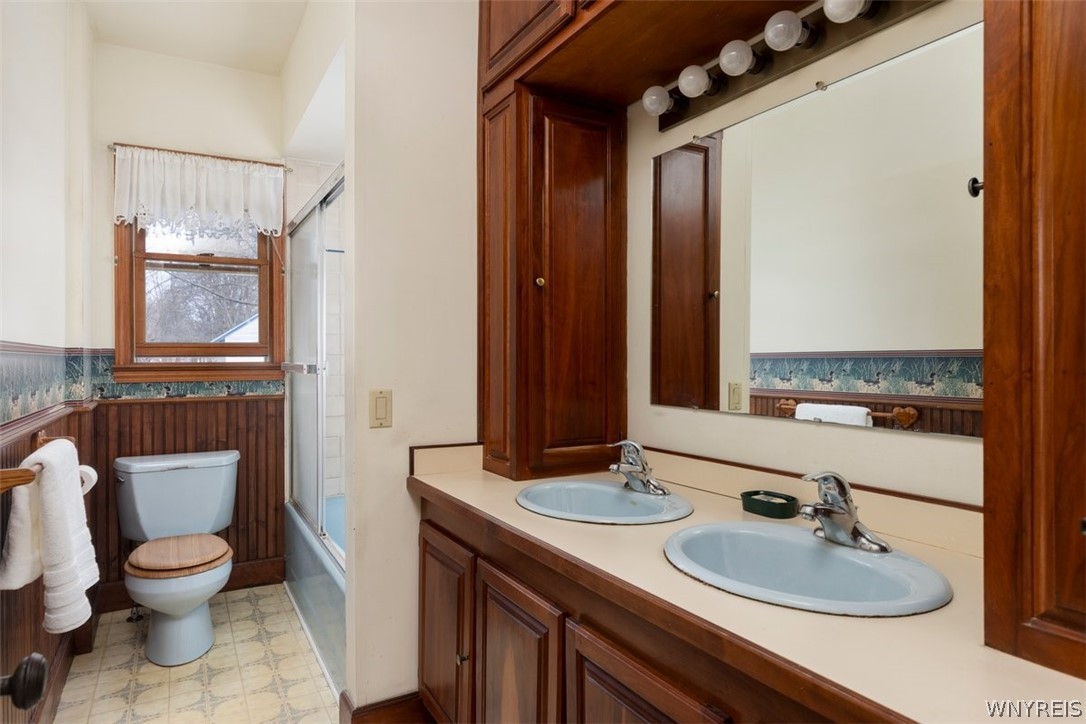 78 Knox Road East Aurora, NY 14052 - Photo 13 of 24 Lower Bath
