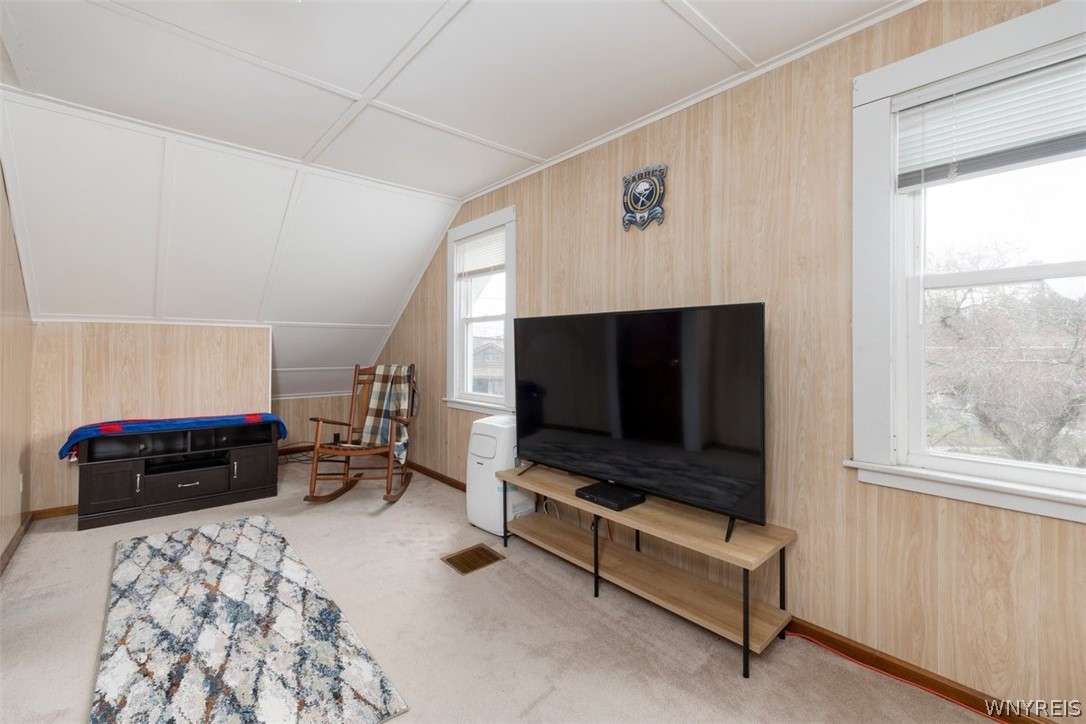 78 Knox Road East Aurora, NY 14052 - Photo 17 of 24 Upper Bedroom Living Area
