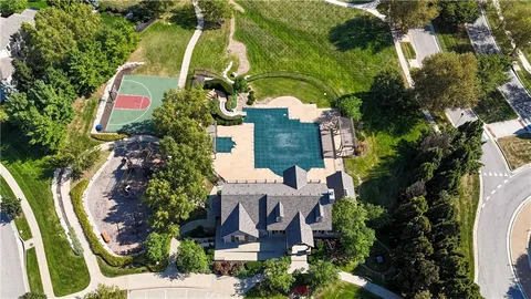 $995,000 | 11510 West 157th Terrace, Overland Park, KS 66221