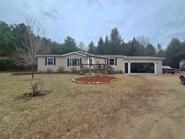 $380,000 | W4506 County Rd TT, Wild Rose, WI 54984