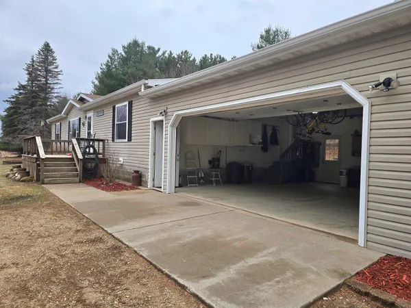 $380,000 | W4506 County Rd TT, Wild Rose, WI 54984