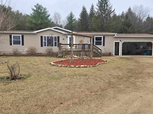 $380,000 | W4506 County Rd TT, Wild Rose, WI 54984