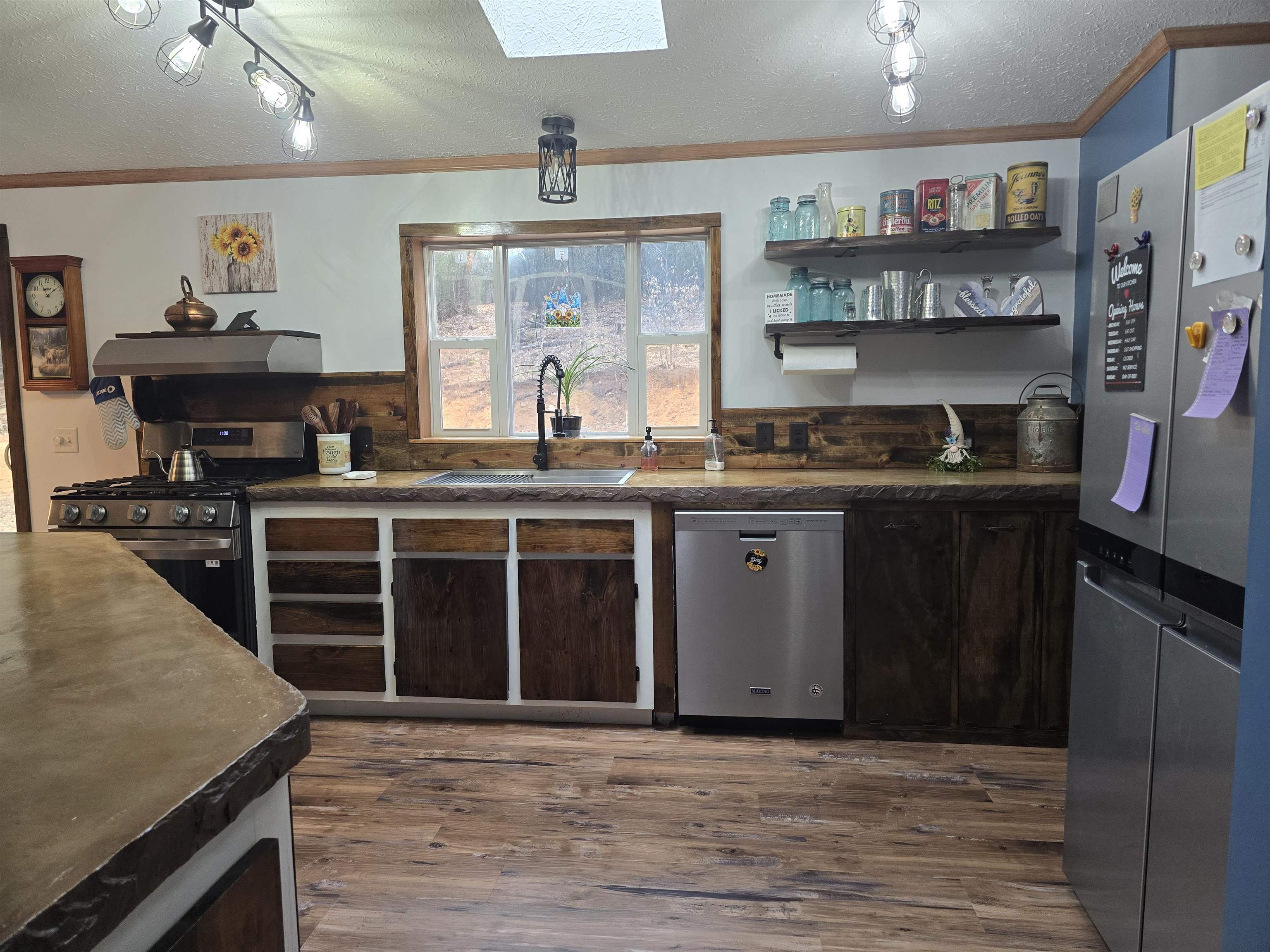 W4506 County Rd TT Wild Rose, WI 54984 - Photo 10 of 44