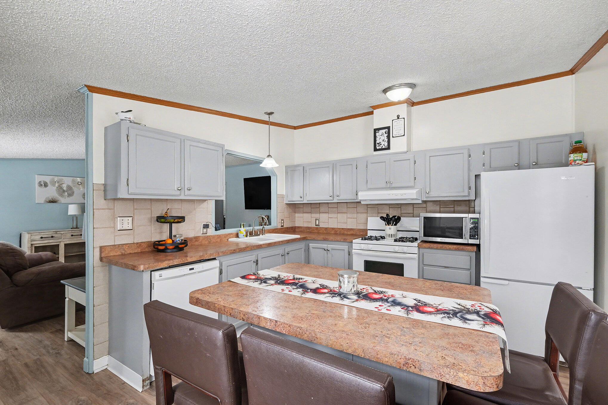 272 South Tabor Street Lyons, MI 48851 - Photo 7 of 16 007_file_654