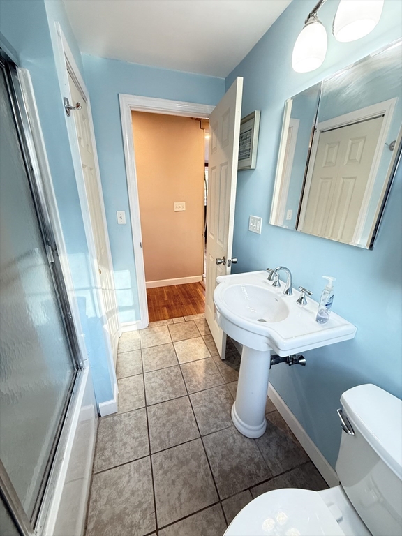 7 Central Street Saugus, MA 01906 - Photo 12 of 39