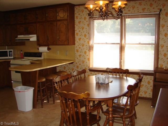 312 Springwood Road Asheboro, NC 27205 - Photo 12 of 38