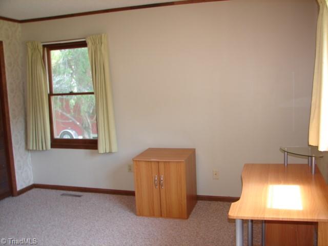 312 Springwood Road Asheboro, NC 27205 - Photo 18 of 38