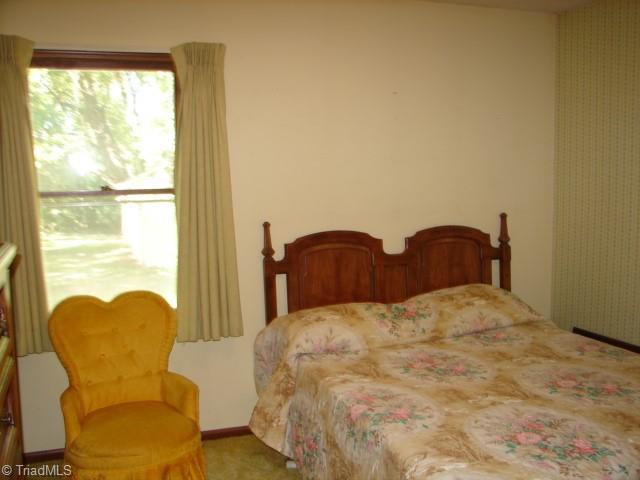 312 Springwood Road Asheboro, NC 27205 - Photo 20 of 38