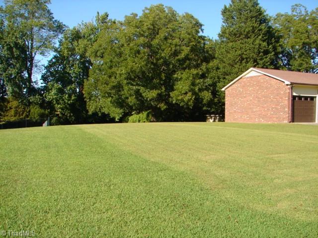 312 Springwood Road Asheboro, NC 27205 - Photo 31 of 38