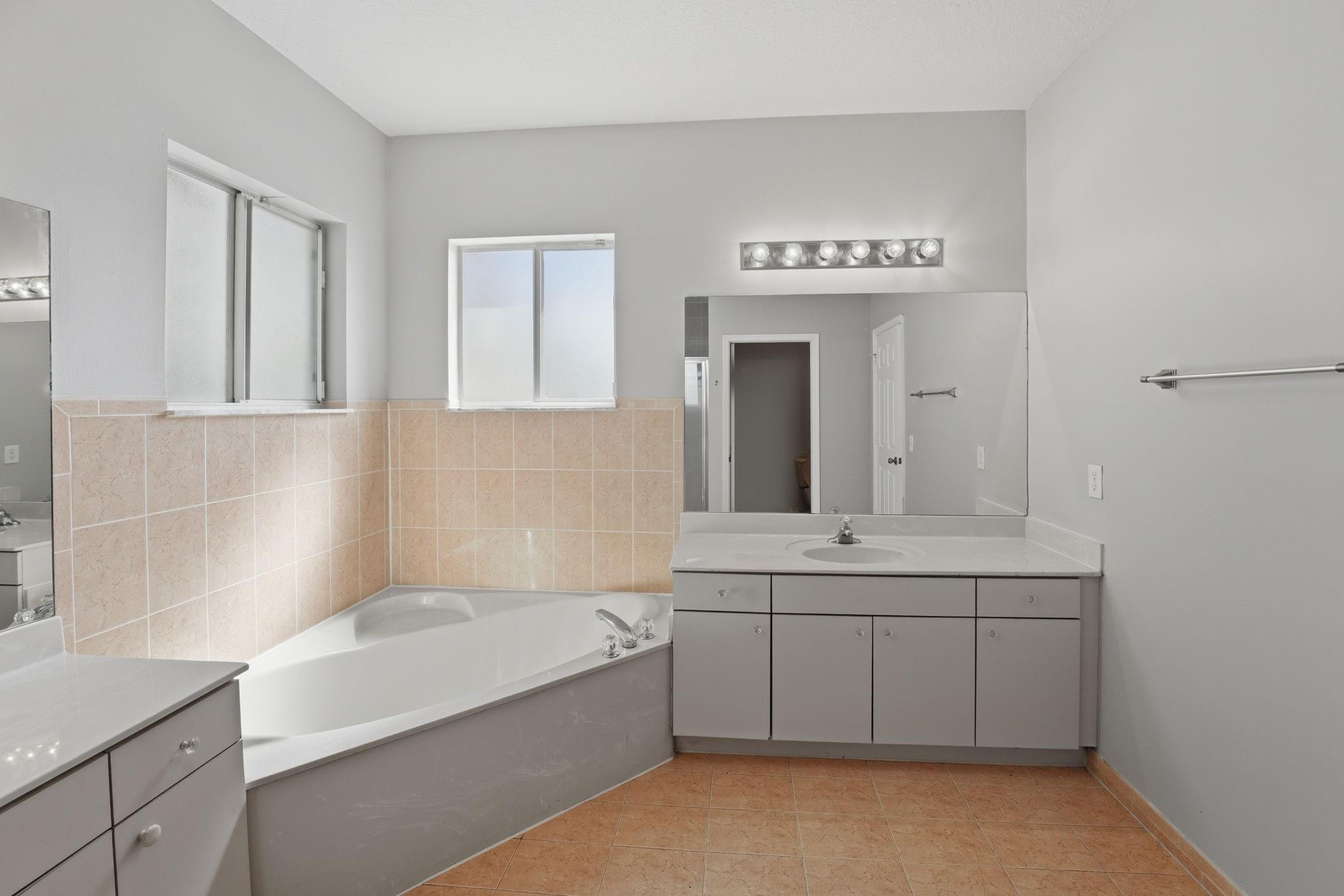15464 Southwest 18th Lane Miami, FL 33185 - Photo 18 of 45 Photo 18