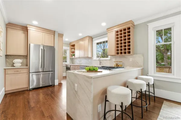 $1,200,000 | 800 Monroe Street, Denver, CO 80206