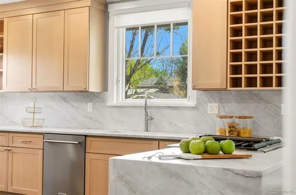 $1,200,000 | 800 Monroe Street, Denver, CO 80206
