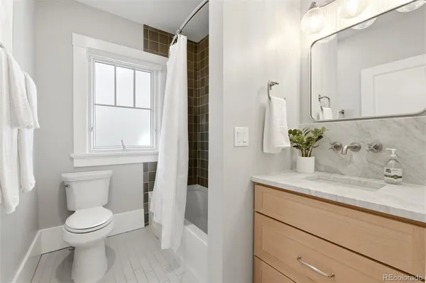 $1,200,000 | 800 Monroe Street, Denver, CO 80206