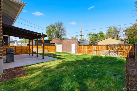 $1,200,000 | 800 Monroe Street, Denver, CO 80206