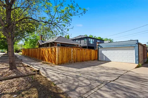 $1,200,000 | 800 Monroe Street, Denver, CO 80206