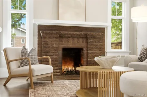 $1,200,000 | 800 Monroe Street, Denver, CO 80206