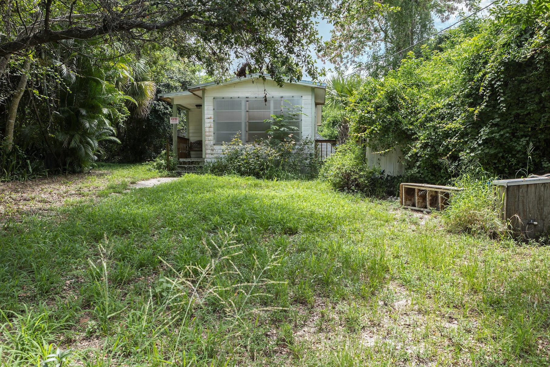 2017 North 3rd Street Fort Pierce, FL 34946 - Photo 2 of 12 IMG_0327