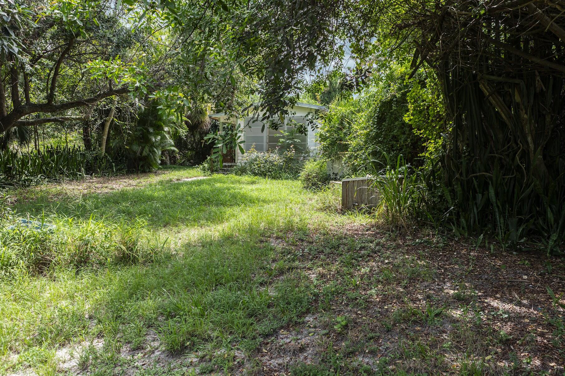 2017 North 3rd Street Fort Pierce, FL 34946 - Photo 3 of 12 IMG_0326
