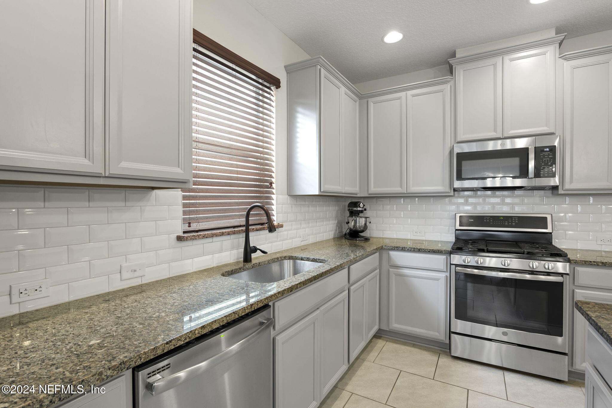 110 Foxcross Avenue St. Augustine, FL 32092 - Photo 7 of 49 Kitchen