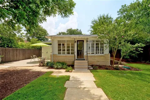 $1,000 | 4518 Red River Street, Austin, TX 78751