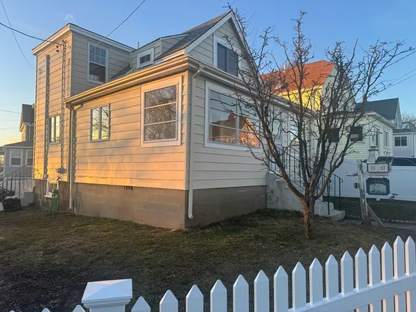 $3,500 | 2 Sea Avenue, Unit 1, Quincy, MA 02169