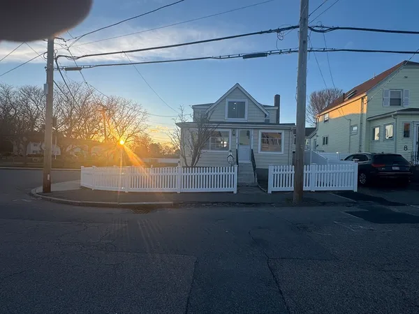 $3,500 | 2 Sea Avenue, Unit 1, Quincy, MA 02169