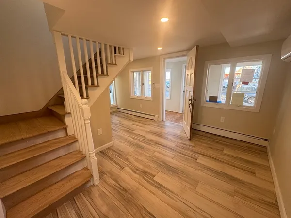 $3,500 | 2 Sea Avenue, Unit 1, Quincy, MA 02169