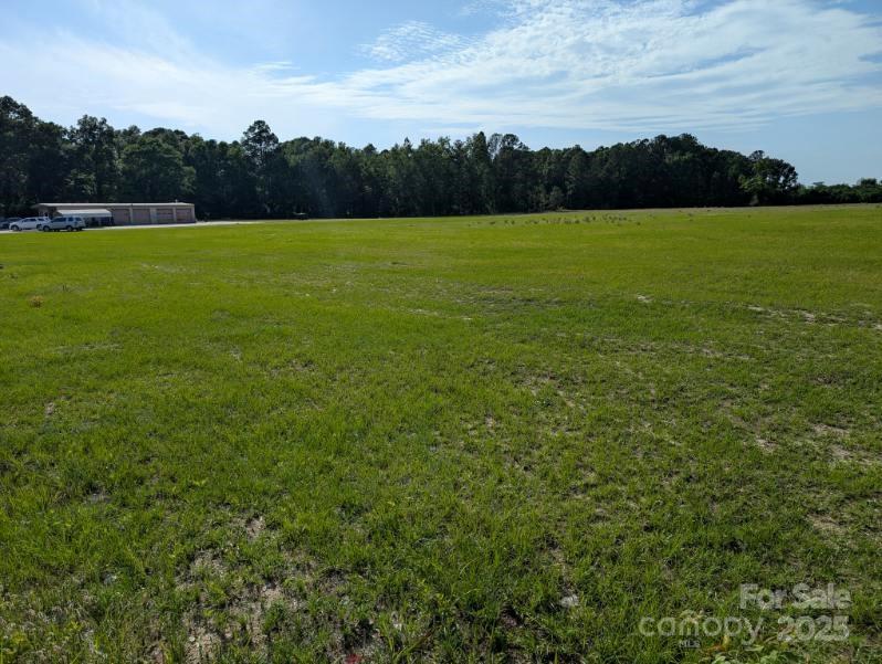 2128 North Fifth Street Hartsville, SC 29550 - Photo 3 of 10