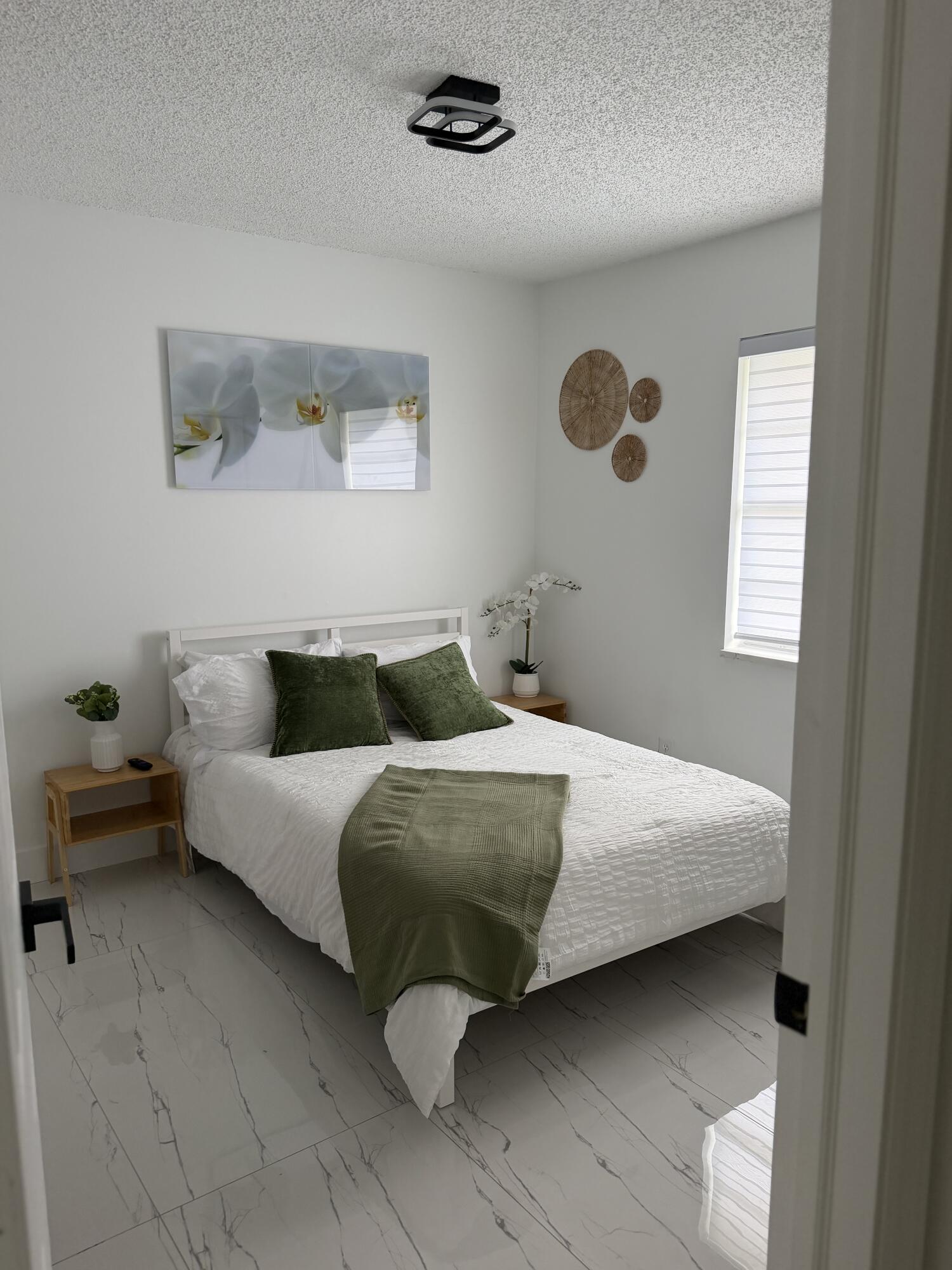 9052 Fountain Road Lake Worth, FL 33467 - Photo 6 of 32 IMG_3955