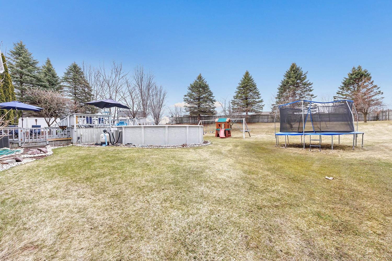 2277 Redpepper Trail Suamico, WI 54313 - Photo 34 of 45