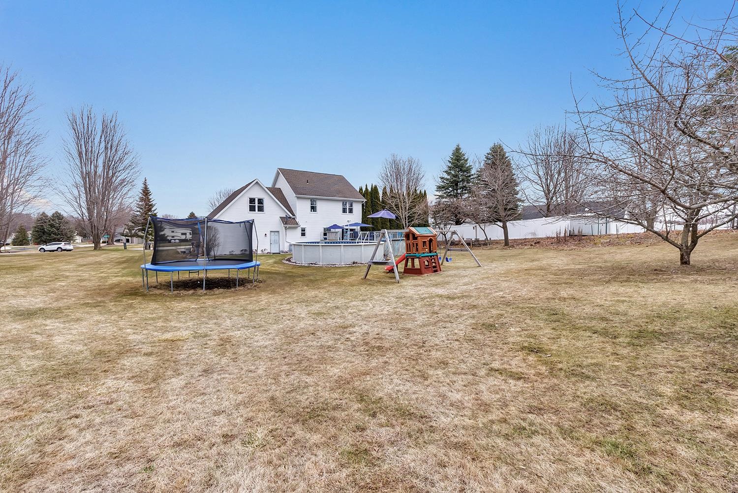 2277 Redpepper Trail Suamico, WI 54313 - Photo 35 of 45