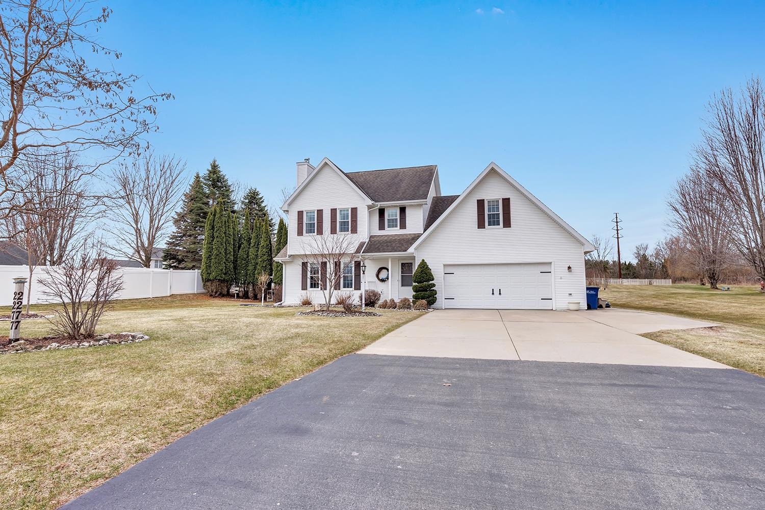 2277 Redpepper Trail Suamico, WI 54313 - Photo 38 of 45