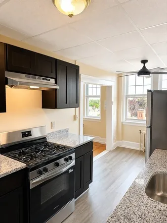 $1,500 | 415 County Street, Unit 504, New Bedford, MA 02740