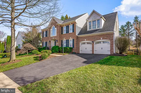 $1,200,000 | 47787 Brawner Place, Sterling, VA 20165