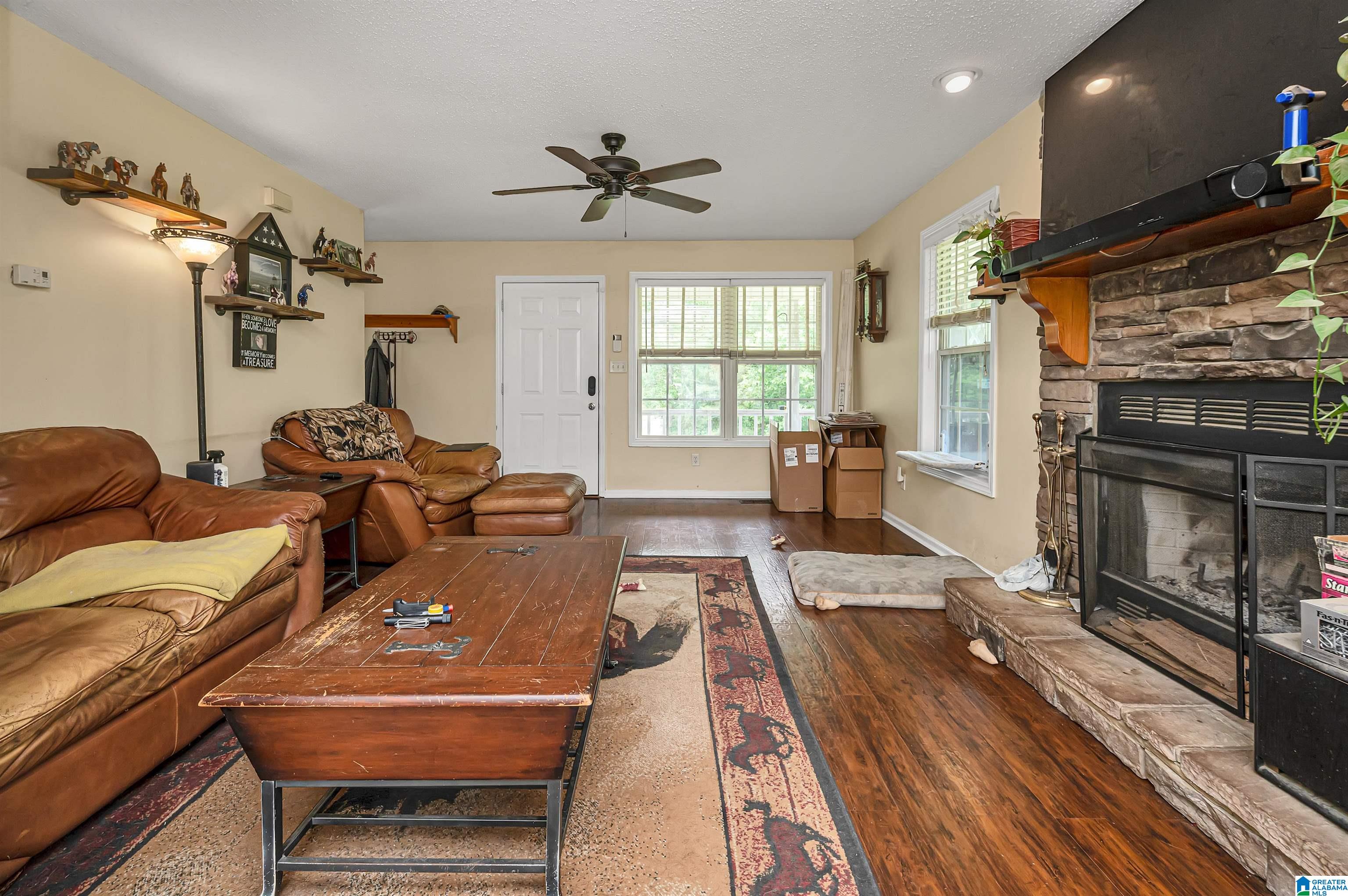 381 Hunters Crossing Road Odenville, AL 35120 - Photo 11 of 48