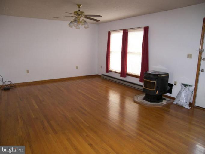 155 Minebank Road Middletown, VA 22645 - Photo 9 of 10 Living Room
