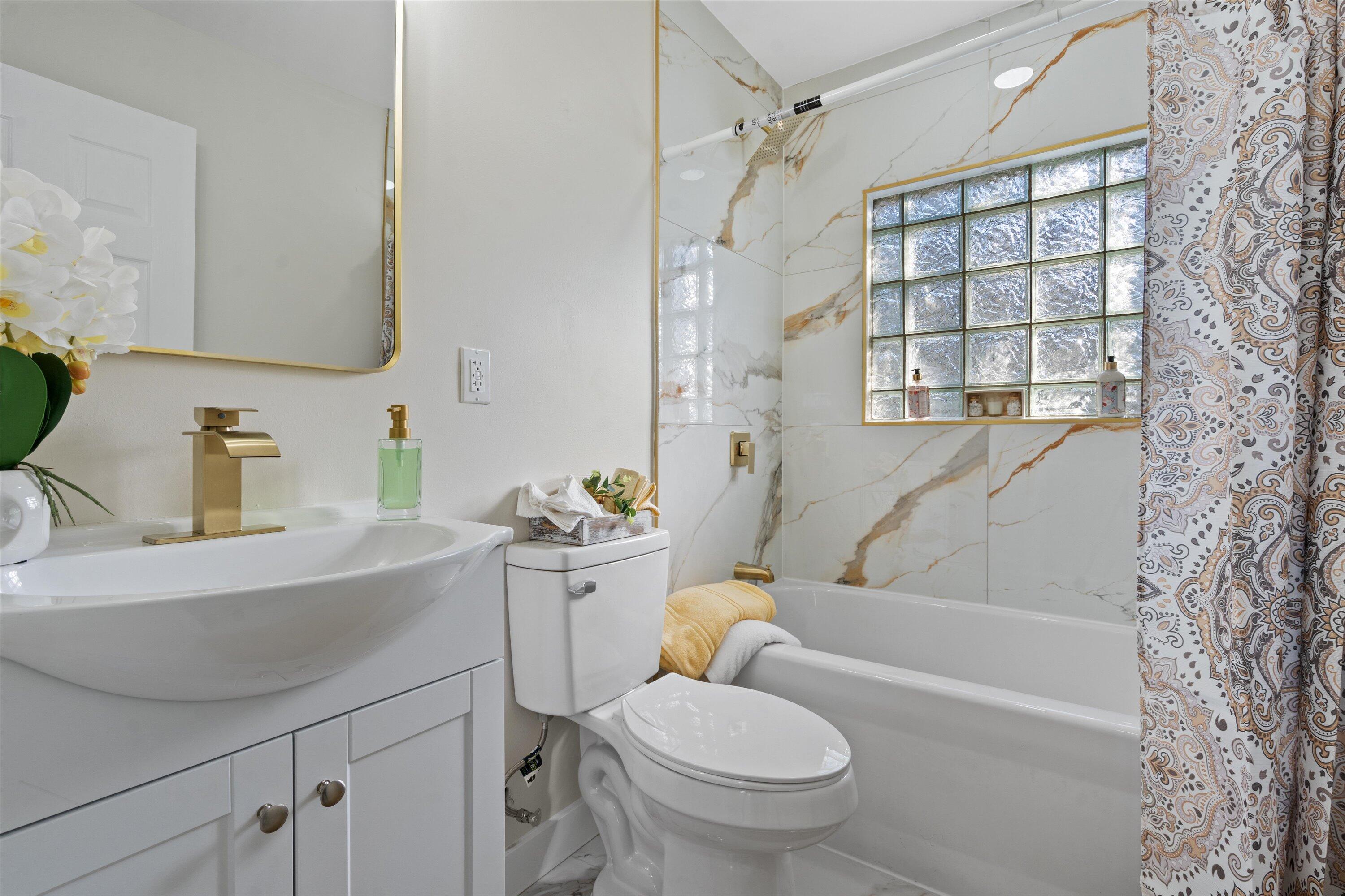 4547 North 49th Street Milwaukee, WI 53218 - Photo 16 of 30 19-DSC08652