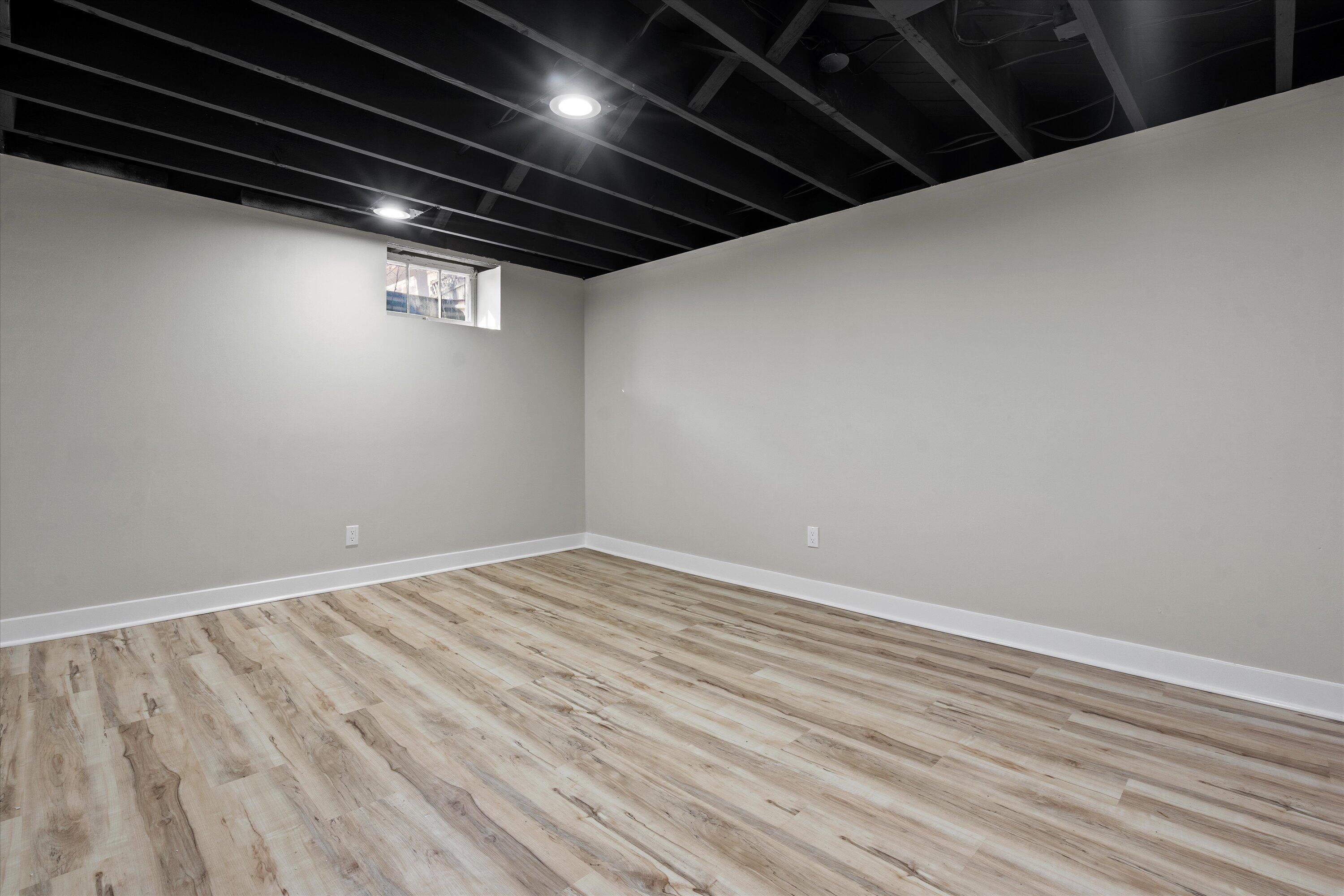 4547 North 49th Street Milwaukee, WI 53218 - Photo 20 of 30 12-DSC08616