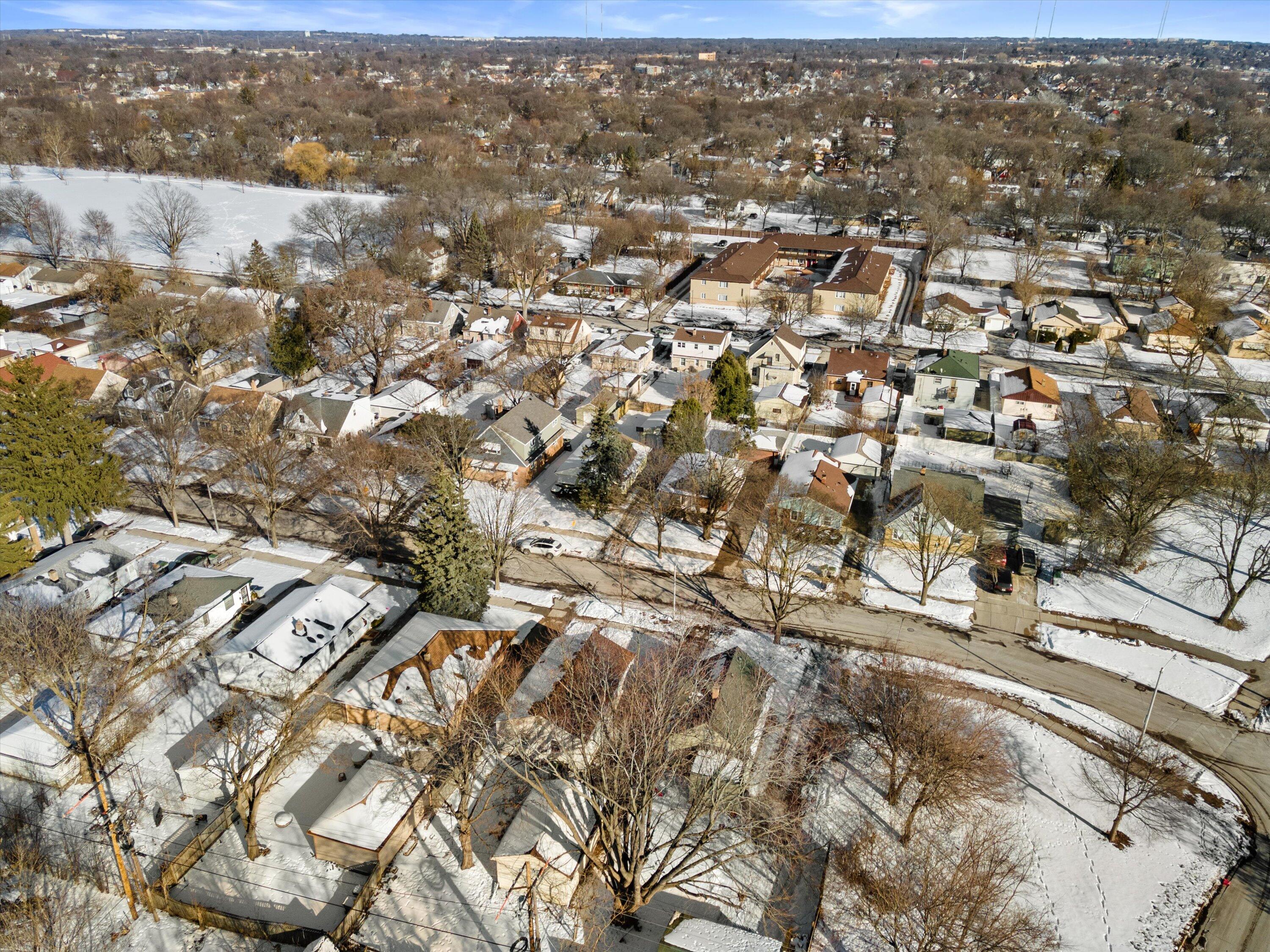 4547 North 49th Street Milwaukee, WI 53218 - Photo 25 of 30 06-DJI_0169