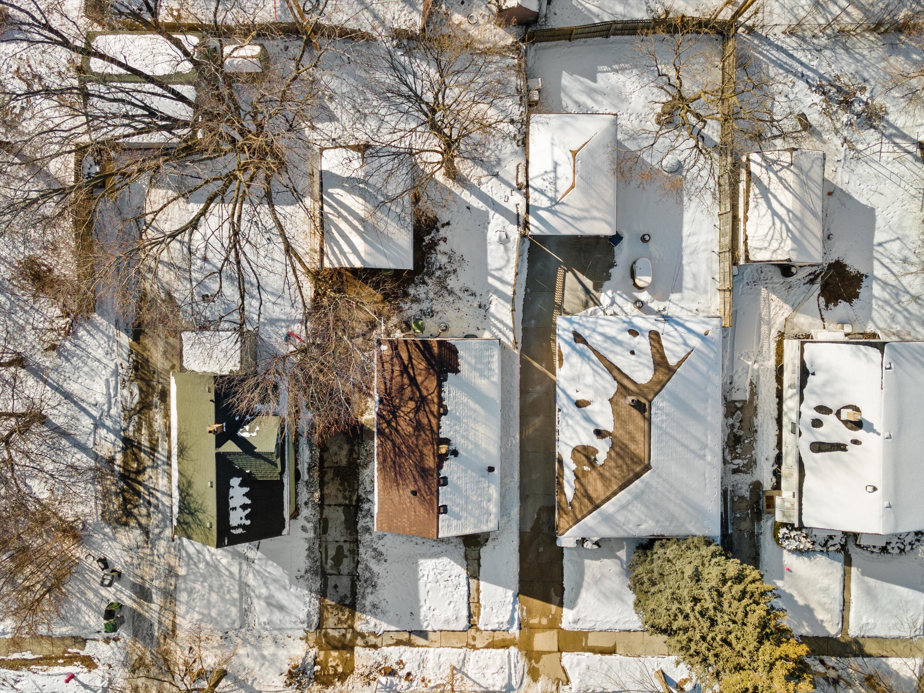 4547 North 49th Street Milwaukee, WI 53218 - Photo 26 of 30 05-DJI_0163