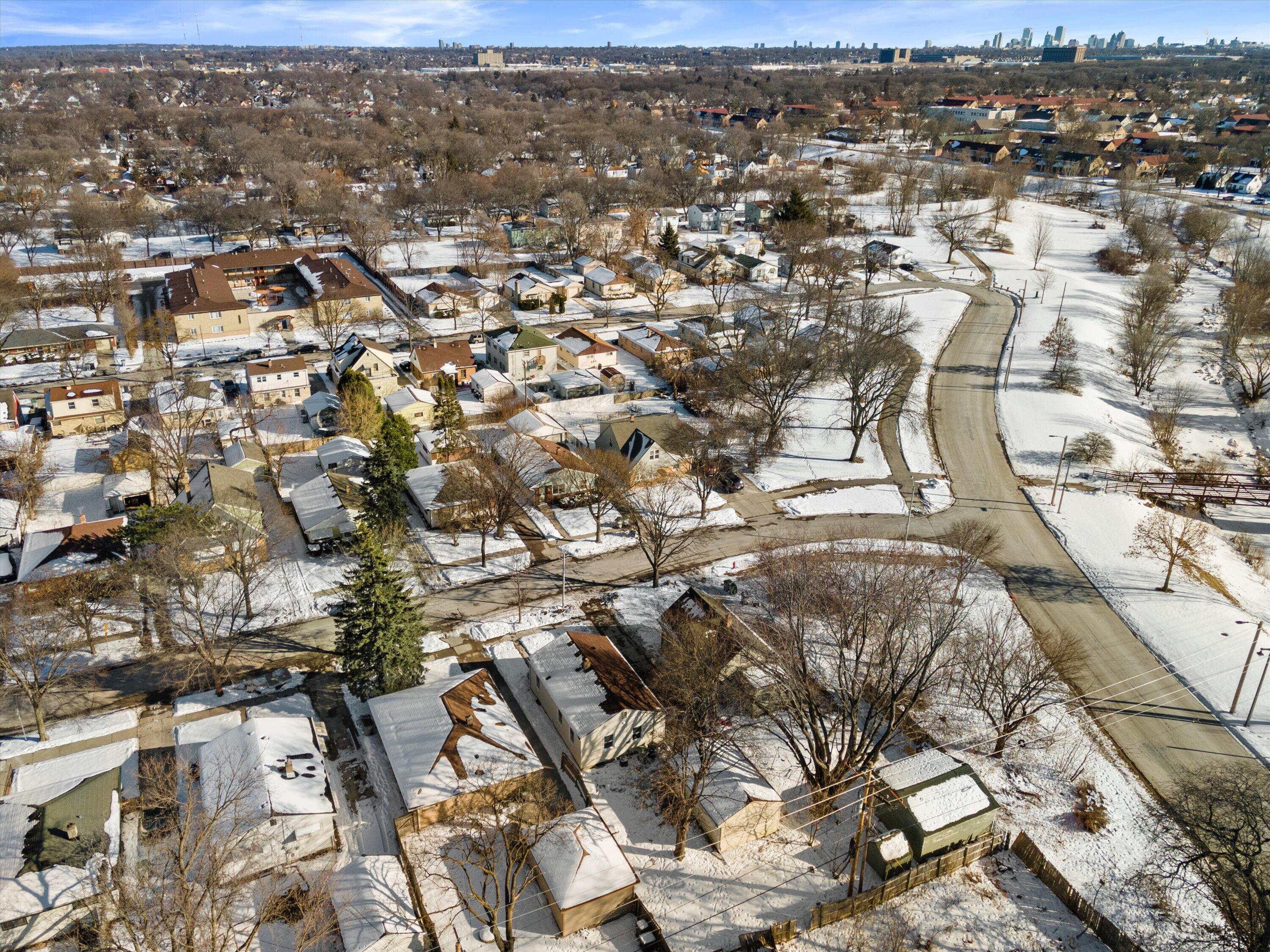 4547 North 49th Street Milwaukee, WI 53218 - Photo 30 of 30 07-DJI_0172