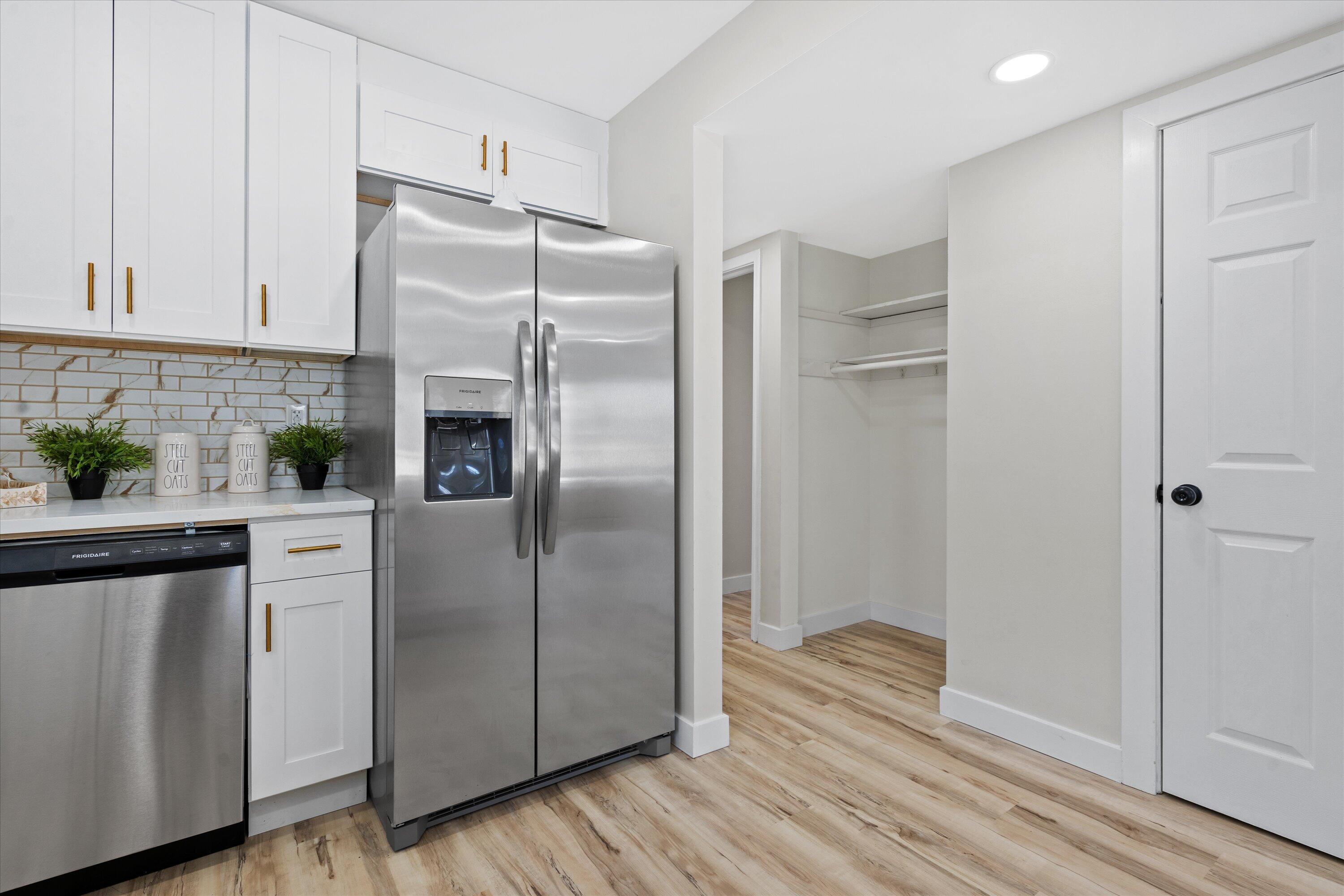 4547 North 49th Street Milwaukee, WI 53218 - Photo 6 of 30 24-DSC08691