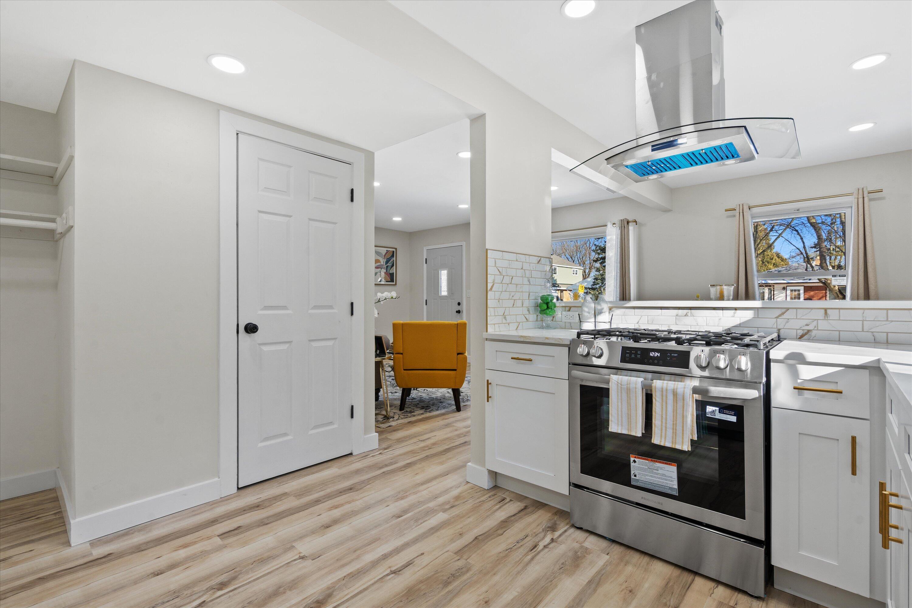 4547 North 49th Street Milwaukee, WI 53218 - Photo 7 of 30 25-DSC08694