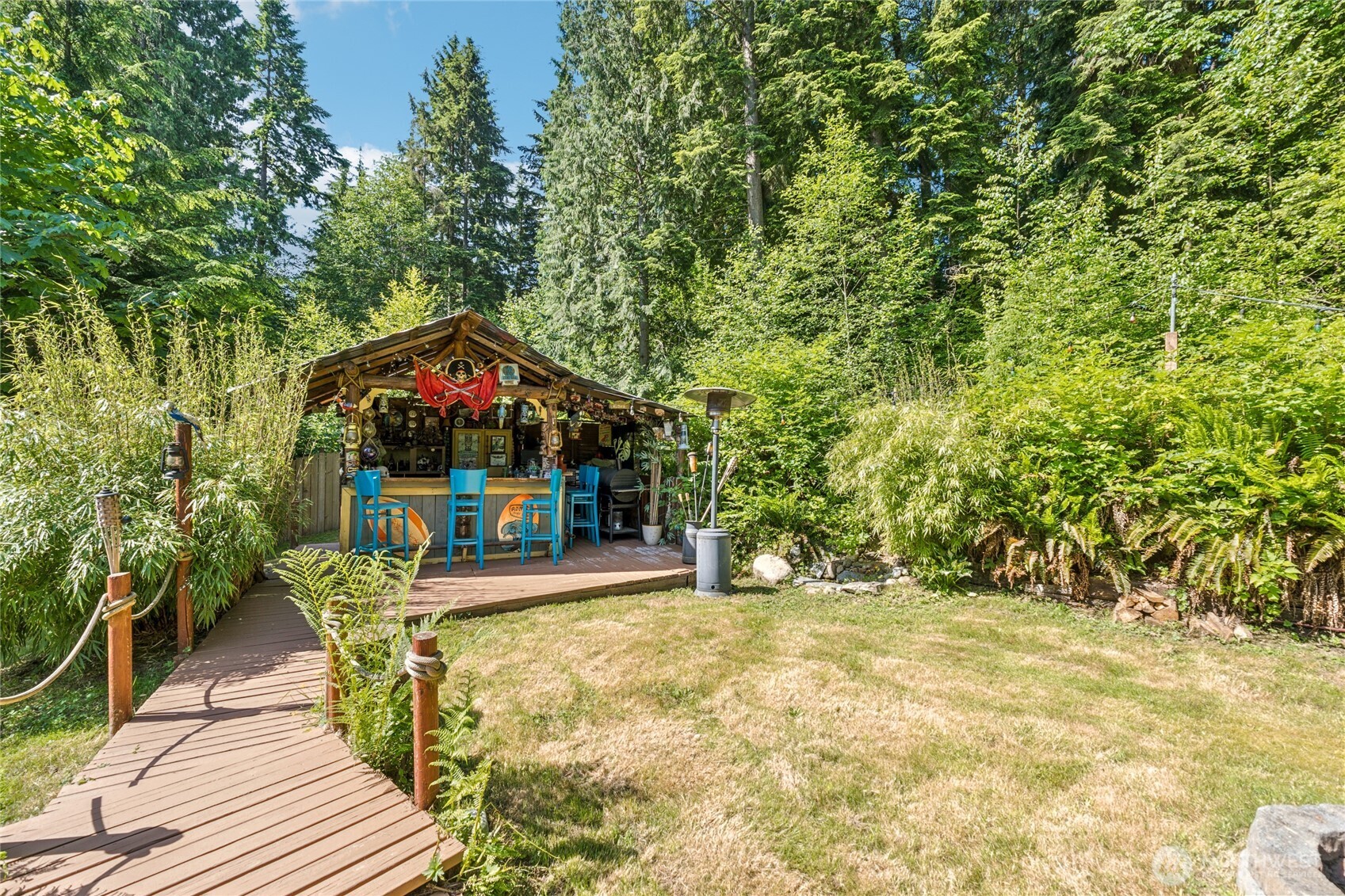 2216 Newberg Road Snohomish, WA 98290 - Photo 3 of 32 a view of outdoor seating space